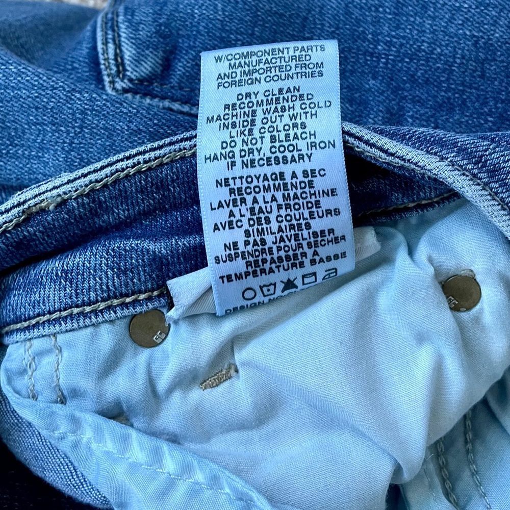❌SOLD❌ {Joe’s Jeans} Skinny Ankle Jeans - Picture 7 of 9
